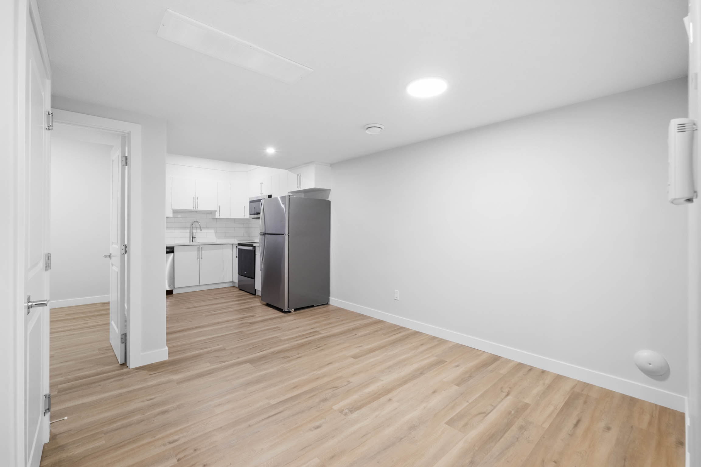 3910 40 Avenue - B